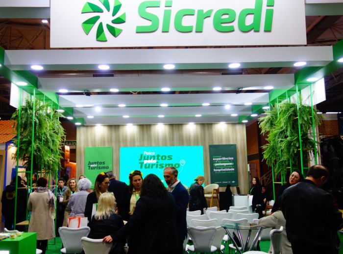 Festuris Gramado 2025 - Juntos pelo turismo: Sicredi Pioneira e Sebrae.jpg