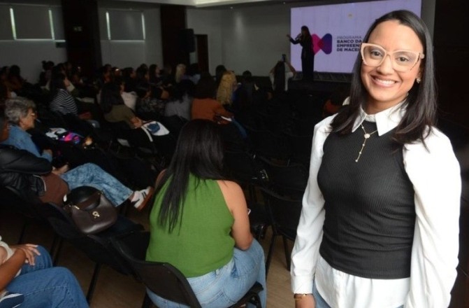 Empoderamento feminino em Maceió: Banco da Mulher e capacitação empresarial